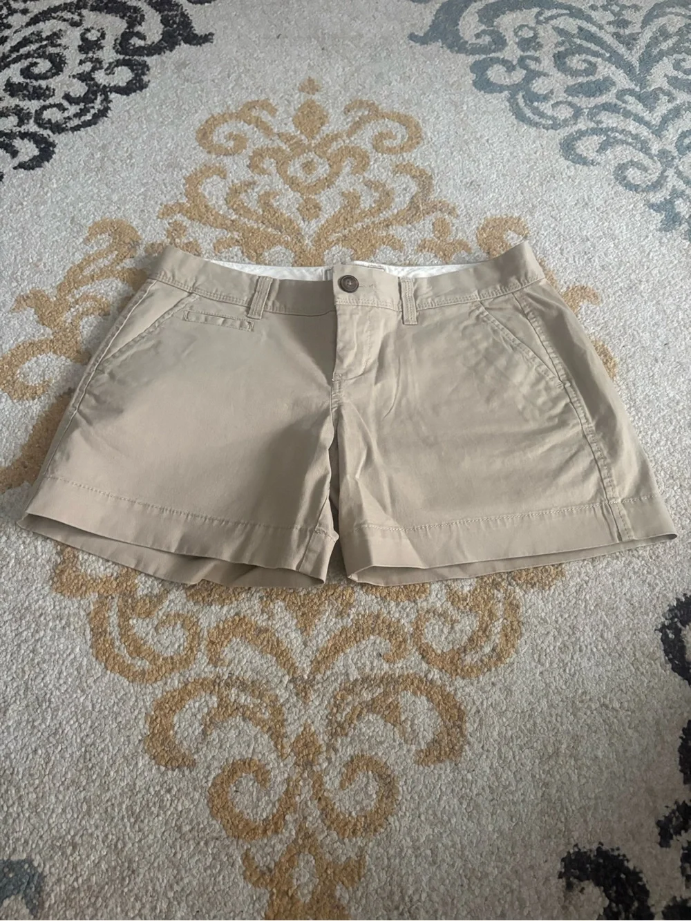 Old Navy khaki Chino Shorts